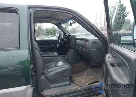 2002 Chevrolet Avalanche 1500 z USA, uszkodzony, nr VIN 3GNEC13T22G322640